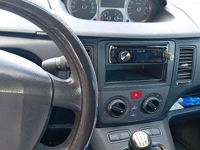 Usata Lancia Musa 90 CV (66 kW) 2009 Grigio Monovolume