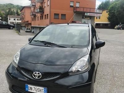 Nero Usata 2008 Toyota Aygo Utilitaria | 3000 € (Cara)