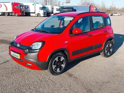 Usata Fiat Panda Red 70 CV (51 kW) 2022 Rosso Utilitaria