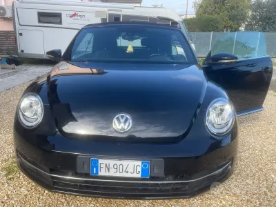 Usata VW Beetle Sportline 150 CV (110 kW) 2015 Nero Utilitaria