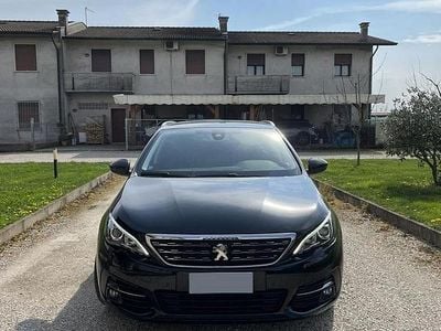 Usata Peugeot 308 131 CV (96 kW) 2020 Nero Station wagon