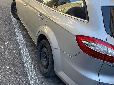 Usata Ford Mondeo 140 CV (102 kW) 2007 Grigio Station wagon