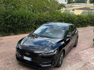 Usata Ford Focus ST-Line X 125 CV (91 kW) 2024 Nero Berlina