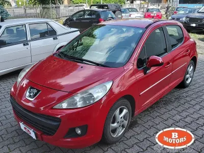 Usata Peugeot 207 70 CV (51 kW) 2013 Rosso Berlina