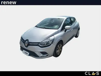 Usata Renault Clio IV Life 75 CV (55 kW) 2017 Grigio chiaro Berlina