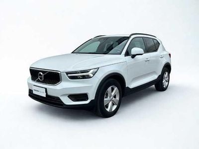 Usata Volvo XC40 Momentum 129 CV (94 kW) 2022 Bianco SUV