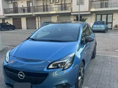 Usata Opel Corsa OPC 150 CV (110 kW) 2016 Bluazzurro Utilitaria