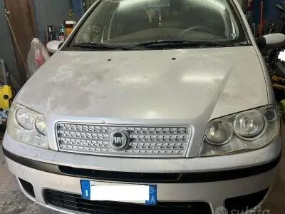 Usata Fiat Punto Classica 60 CV (44 kW) 2007 Grigio Utilitaria