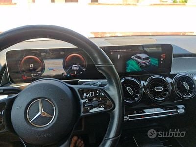 Usata Mercedes GLB180 136 CV (100 kW) 2020 Nero SUV