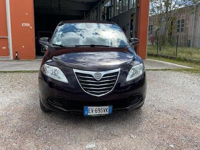 usata Lancia Ypsilon 2014. Ok Neopatentati