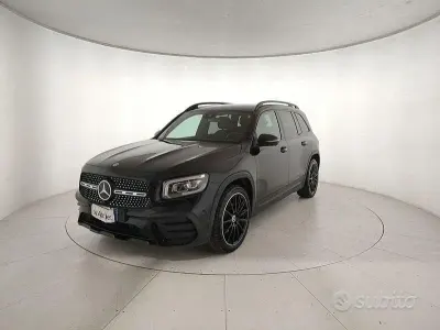 Usata Mercedes GLB200 AMG Line Premium 150 CV (110 kW) 2023 Nero SUV