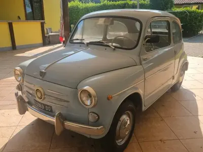 Usata Fiat 600 24 CV (17 kW) 1977 Blu Berlina