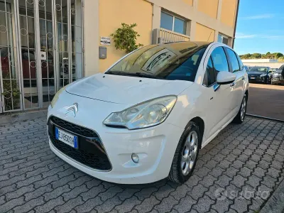 Gebraucht Citroën C3 Exclusive 68 PS (50 kW) 2011 Weiß Limousine
