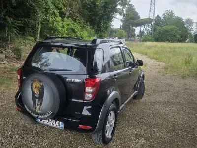 Usata Daihatsu Terios 105 CV (77 kW) 2006 Nero SUV