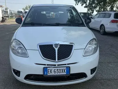 Usata Lancia Ypsilon 75 CV (55 kW) 2012 Other Utilitaria