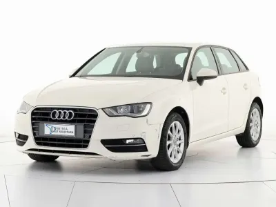 Usata Audi A3 Attraction 110 CV (80 kW) 2014 Bianco Berlina
