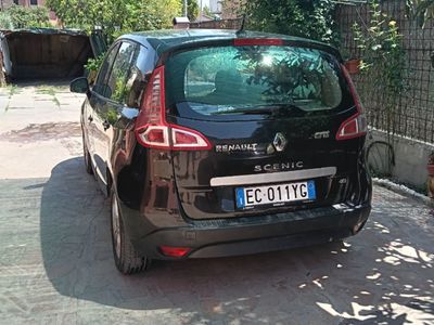 Usata Renault Scénic III 110 CV (80 kW) 2010 Nero Monovolume