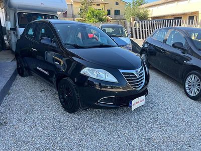 Usata Lancia Ypsilon Gold 69 CV (50 kW) 2013 Nero Utilitaria