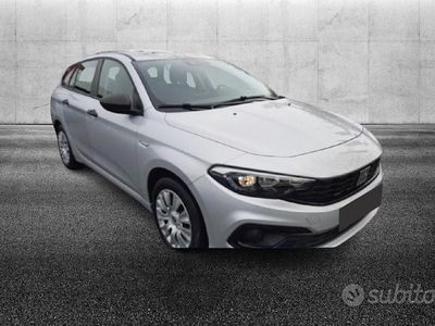 Usata Fiat Tipo City Life 131 CV (96 kW) 2021 Grigio metallizzato Berlina