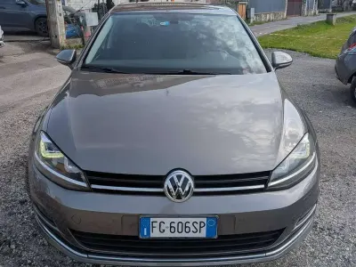 Usata VW Golf VII Highline 110 CV (80 kW) 2017 Grigio Berlina
