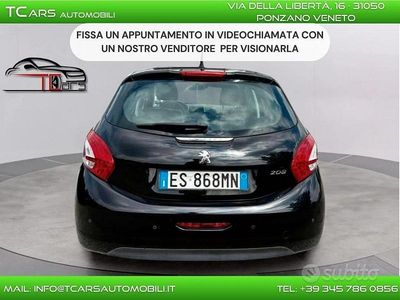 Usata Peugeot 208 82 CV (60 kW) 2013 Nero Utilitaria