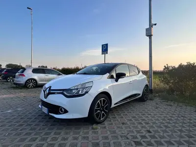 Usata Renault Clio IV 90 CV (66 kW) 2013 Bianco Berlina