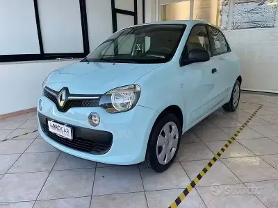 Gebraucht Renault Twingo Life 69 PS (50 kW) 2018 Blau Kleinwagen