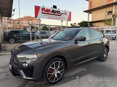 Usata Maserati Levante 275 CV (202 kW) 2019 Grigio SUV