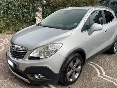 Usado Opel Mokka Cosmo 116 CV (85 kW) 2013 Gris SUV
