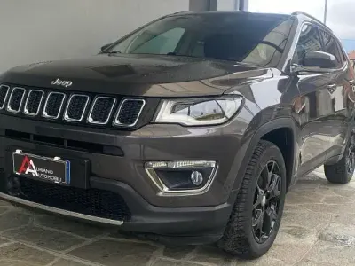 Usata Jeep Compass Limited 140 CV (102 kW) 2019 Grigio SUV