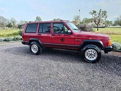 Usata Jeep Cherokee 80 CV (58 kW) 1987 Rosso SUV