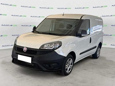 Usata Fiat Doblò Lounge 95 CV (69 kW) 2021 Bianco Monovolume