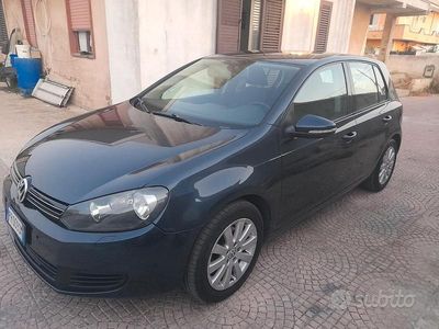 Usata VW Golf VI 110 CV (80 kW) 2009 Blu Utilitaria