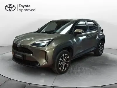 Usata Toyota Yaris Cross Trend 116 CV (85 kW) 2022 Grigio SUV