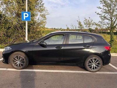 Usata BMW 116 Advantage 116 CV (85 kW) 2021 Nero Utilitaria