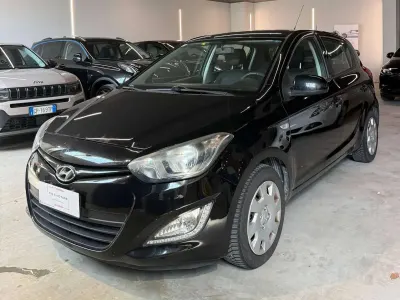 Usata Hyundai i20 Classic 84 CV (61 kW) 2013 Nero met Utilitaria