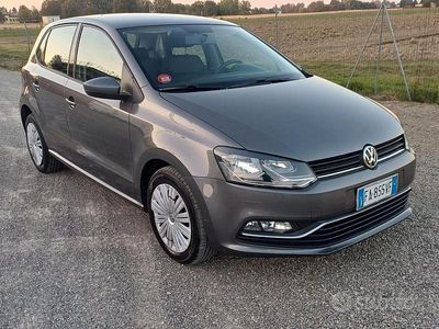 Grigio Usata 2015 VW Polo Comfortline Berlina | 8000 € (Buon prezzo)