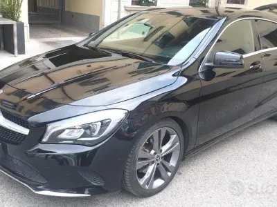 Usata Mercedes CLA200 Executive 136 CV (100 kW) 2017 Nero Coupé