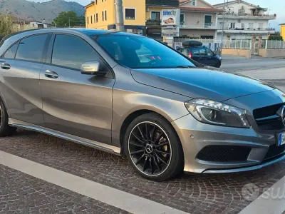 Usata Mercedes 180 AMG 109 CV (80 kW) 2015 Berlina