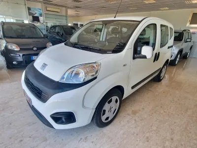 Usata Fiat Qubo Trekking 95 CV (69 kW) 2022 Bianco Monovolume