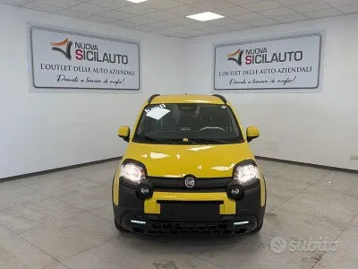 Nuova Fiat Panda Cross 65 CV (47 kW) 2026 Giallo Utilitaria