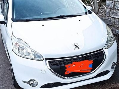 Usata Peugeot 82 Allure 82 CV (60 kW) 2013 Bianco Berlina