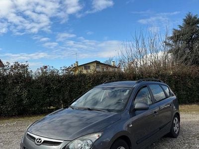 Usata Hyundai i30 Active 126 CV (92 kW) 2009 Grigio Berlina