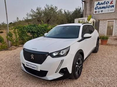 Gebraucht Peugeot 2008 Allure 110 PS (80 kW) 2021 Weiß SUV