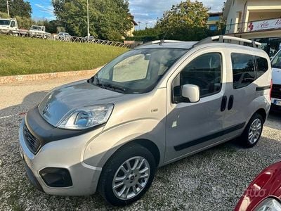 Usata Fiat Qubo Lounge 77 CV (56 kW) 2018 Grigio Monovolume