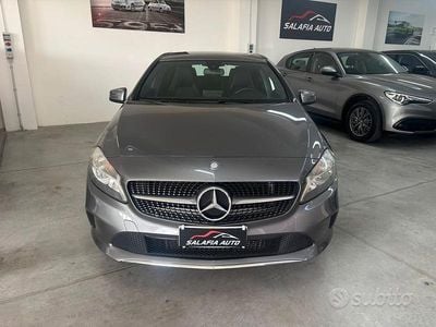 Usata Mercedes A200 136 CV (100 kW) 2017 Grigio Berlina