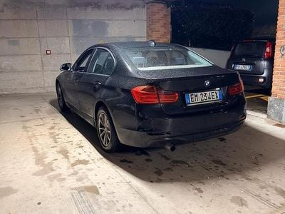 Usata BMW 316 Efficient Dynamics 190 CV (139 kW) 2012 Nero Berlina