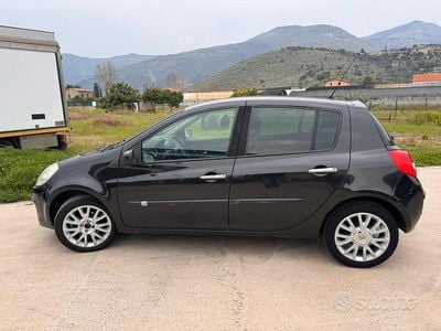 Usata Renault Clio II LE 85 CV (62 kW) 2008 Nero Berlina