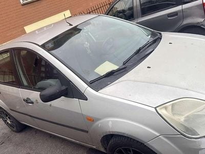 Usata Ford Fiesta Ghia 73 CV (53 kW) 2001 Berlina