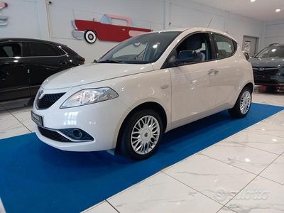 Usata Lancia Ypsilon Gold 69 CV (50 kW) 2018 Beige Utilitaria